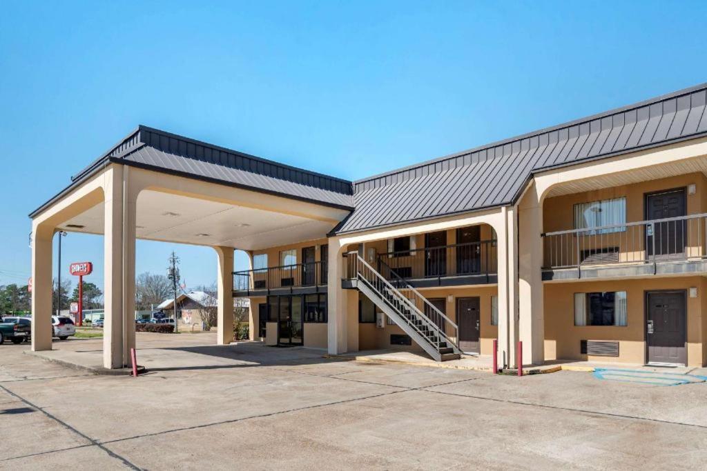 Econo Lodge Pearl Exterior photo